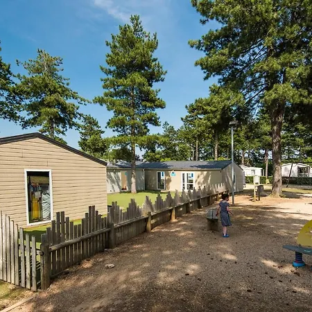 Camping Les Brunelles ***** - Maeva * Longeville-sur-Mer