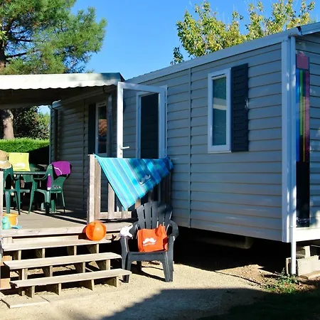 Camping Les Brunelles ***** - Maeva Longeville-sur-Mer
